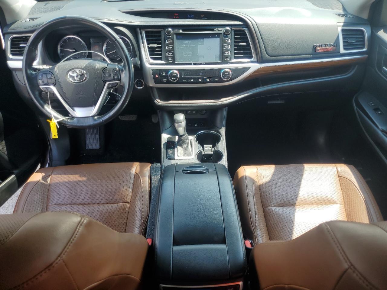 2017 TOYOTA HIGHLANDER