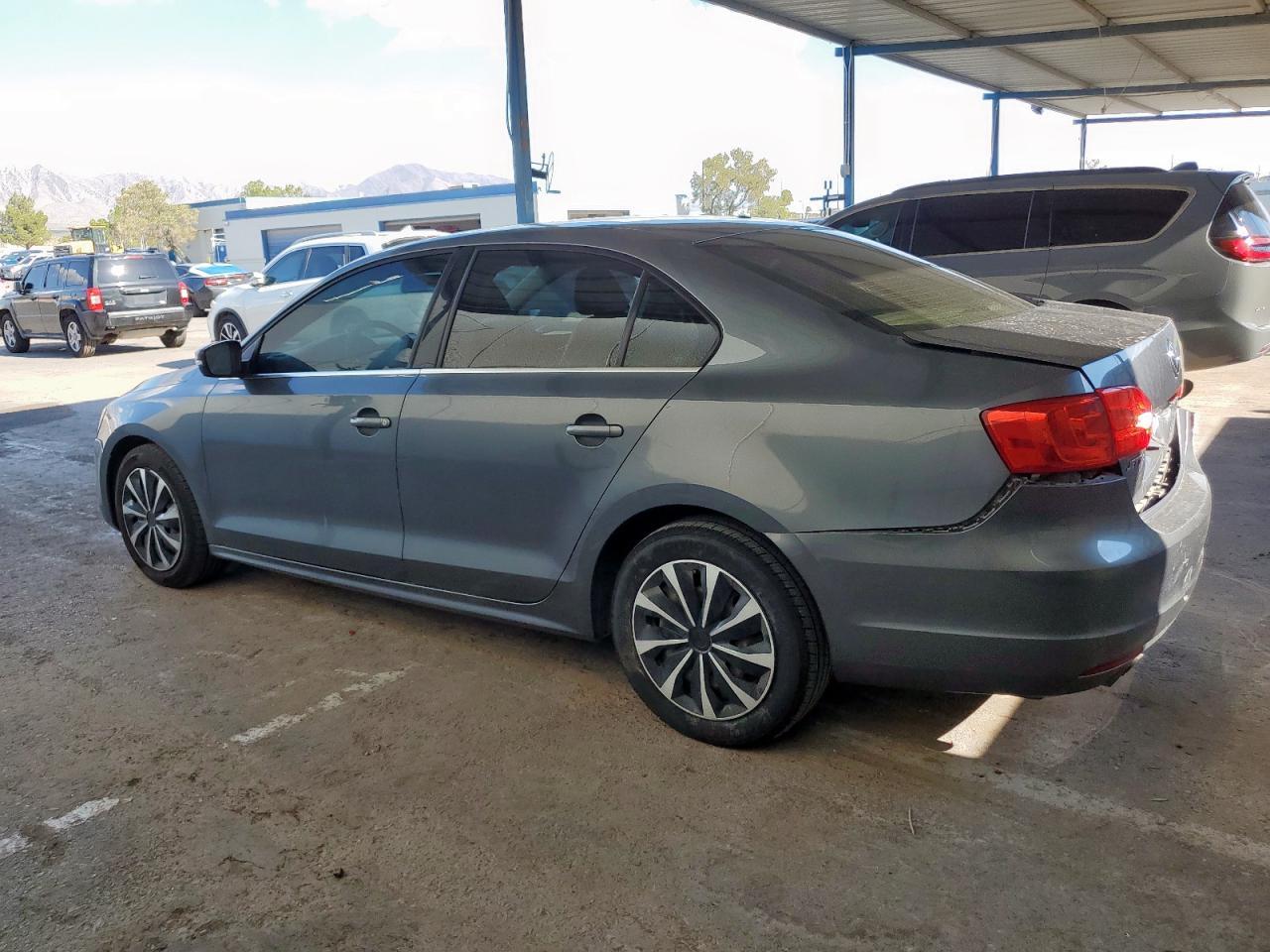 2013 VOLKSWAGEN JETTA