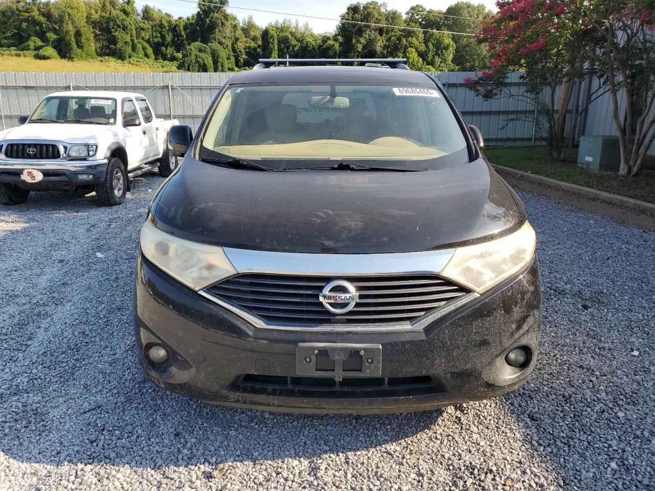 2013 NISSAN Quest
