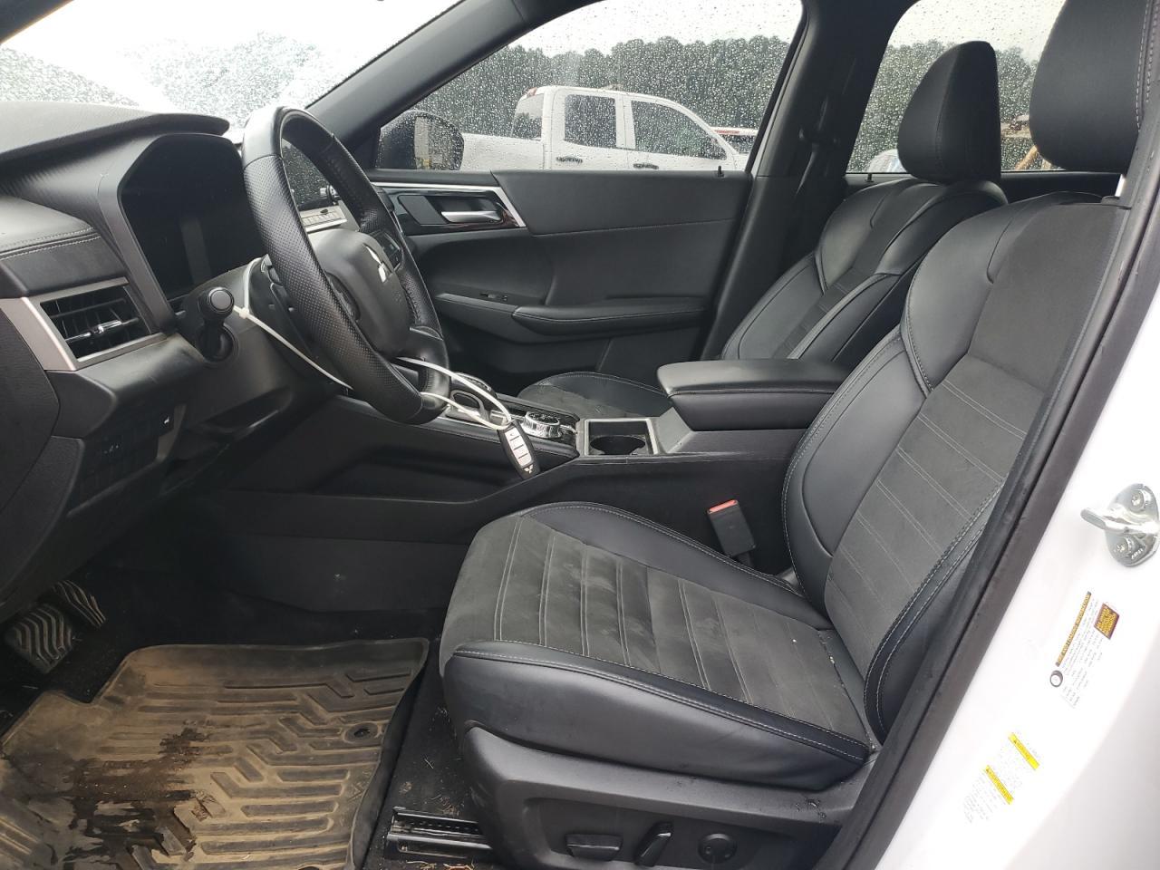 2024 MITSUBISHI outlander