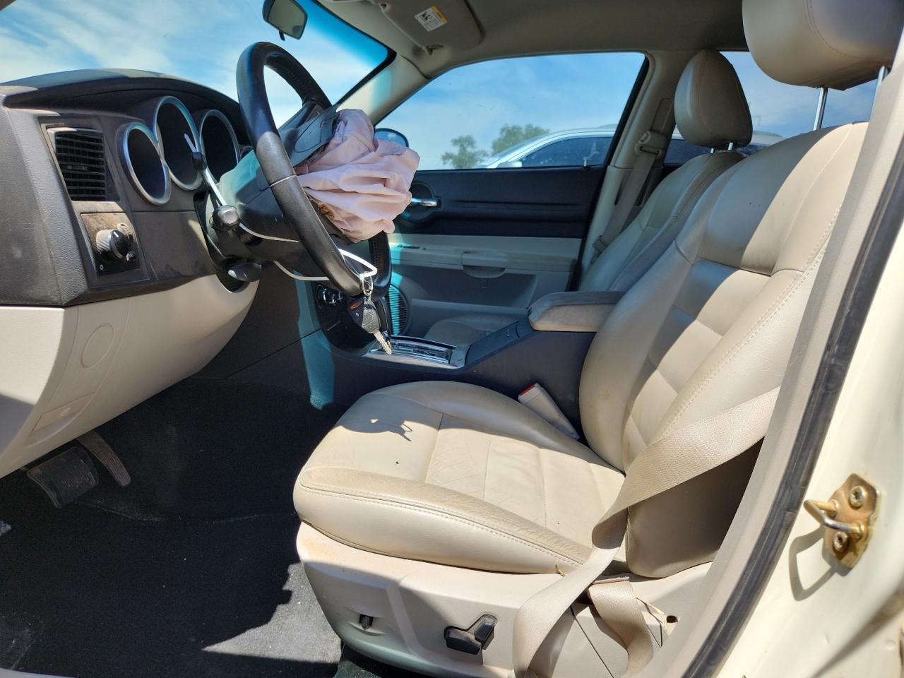 2005 DODGE MAGNUM