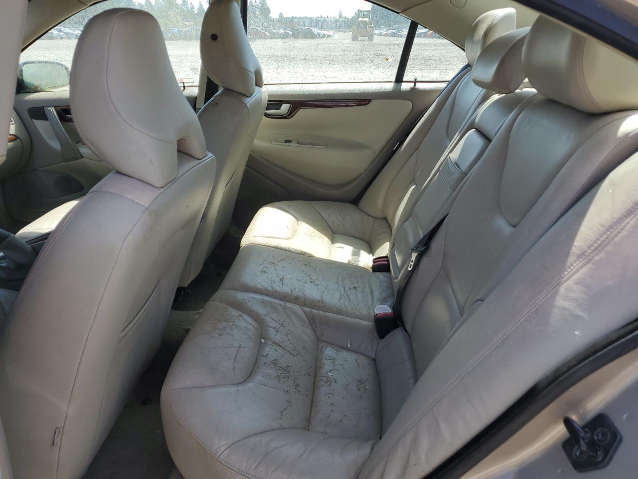 2005 VOLVO S60