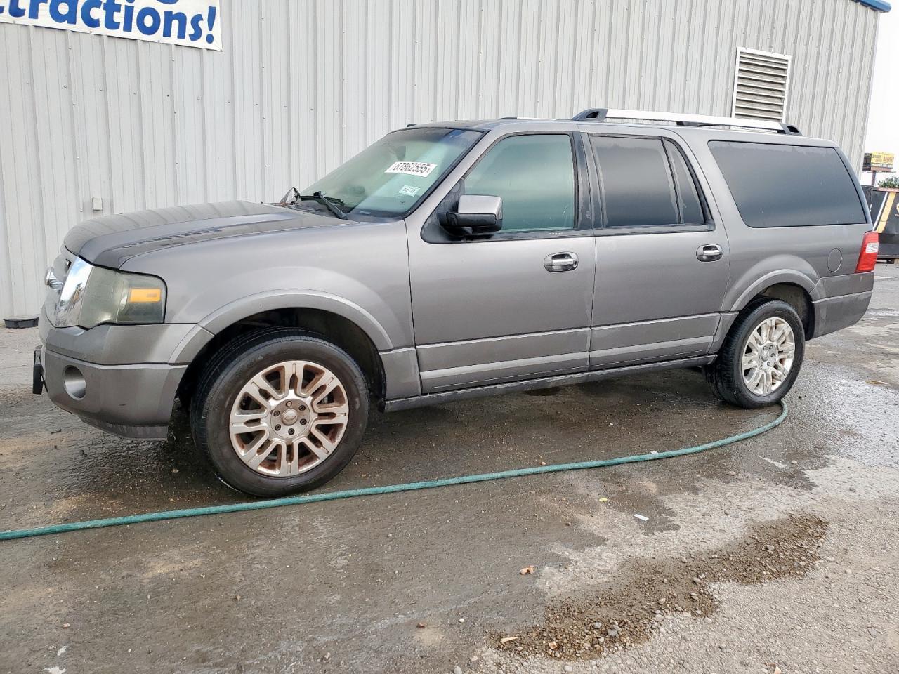 2013 FORD Expedition