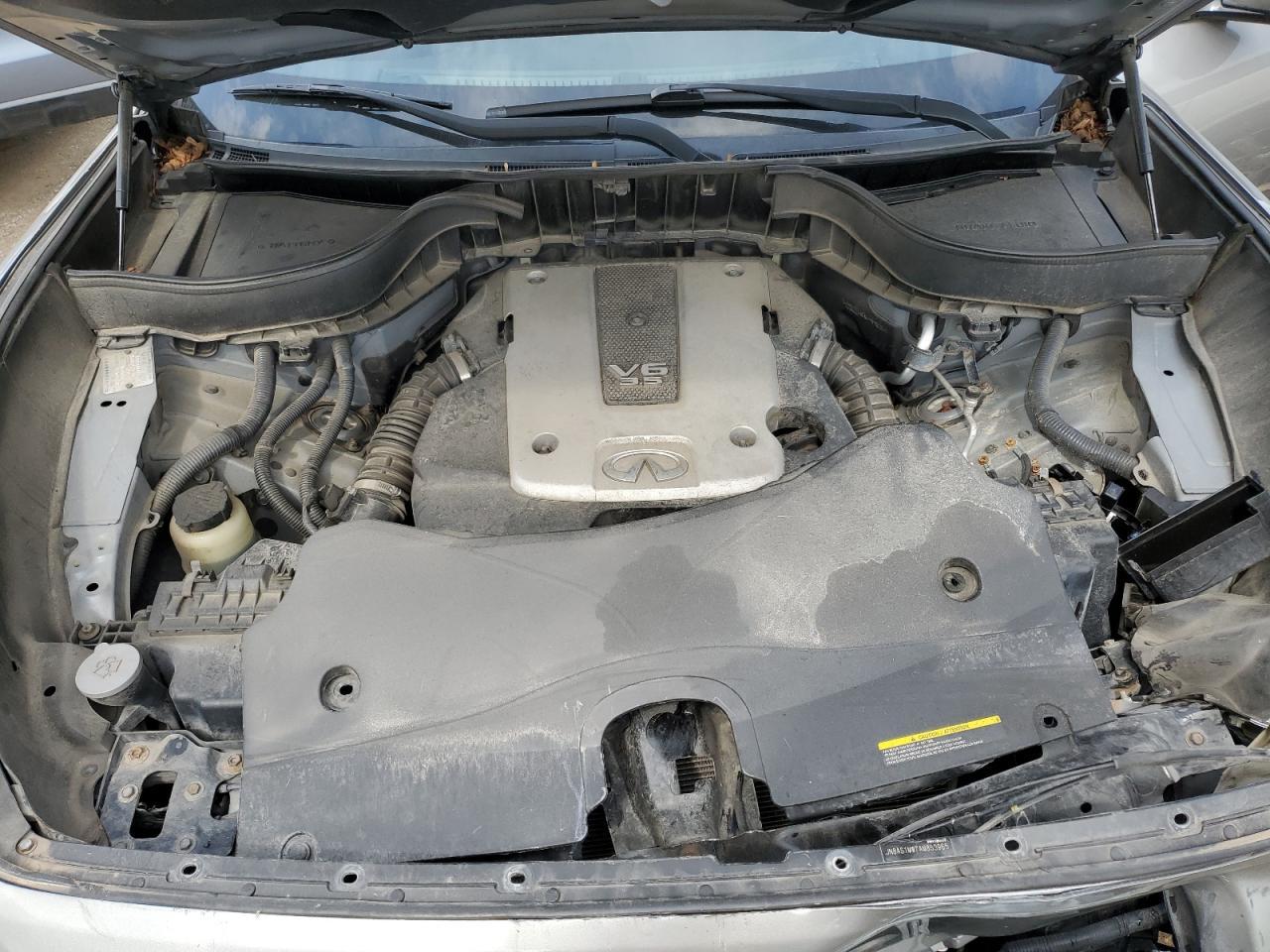 2010 INFINITI FX35