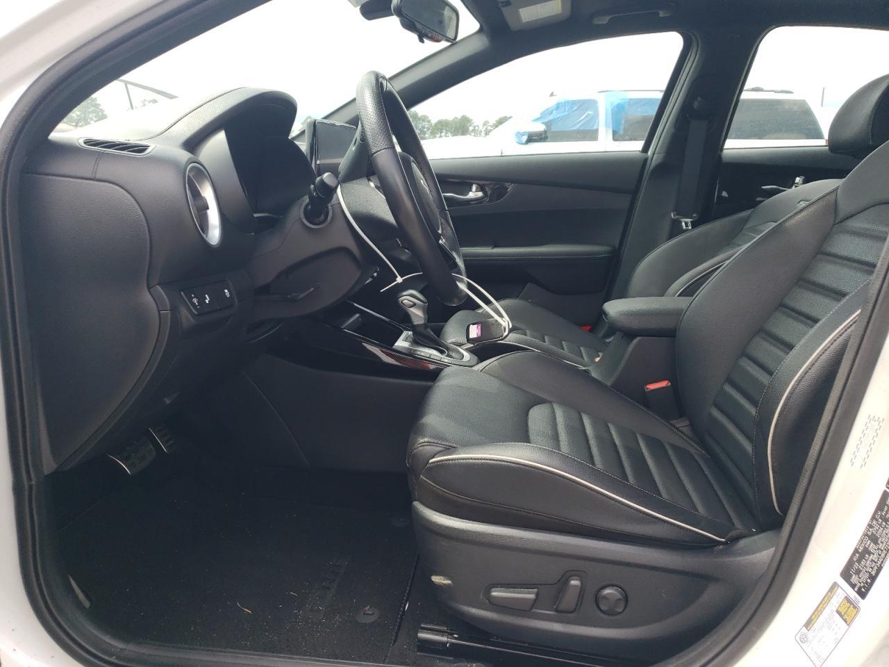 2024 KIA FORTE