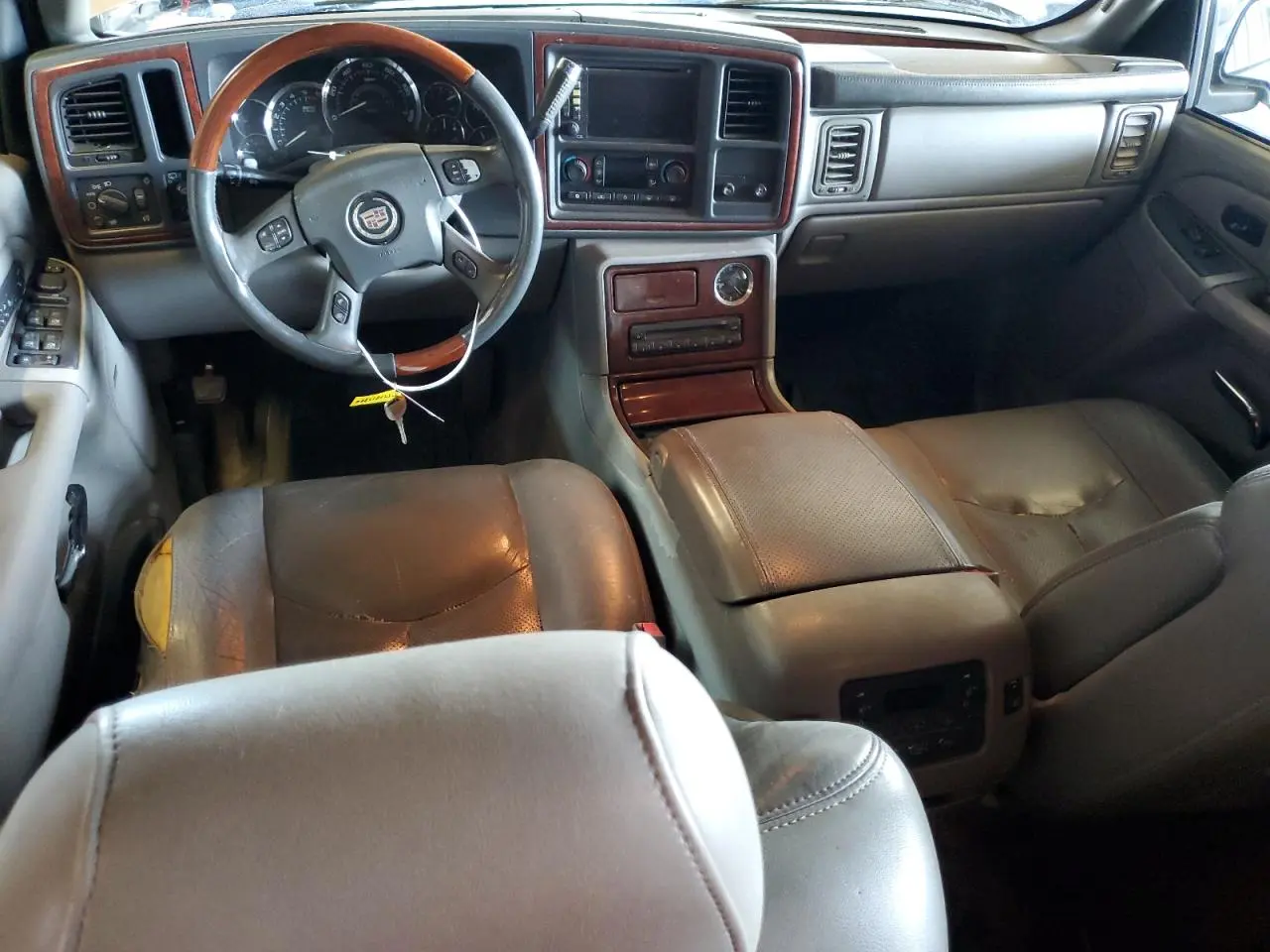 2005 CADILLAC ESCALADE