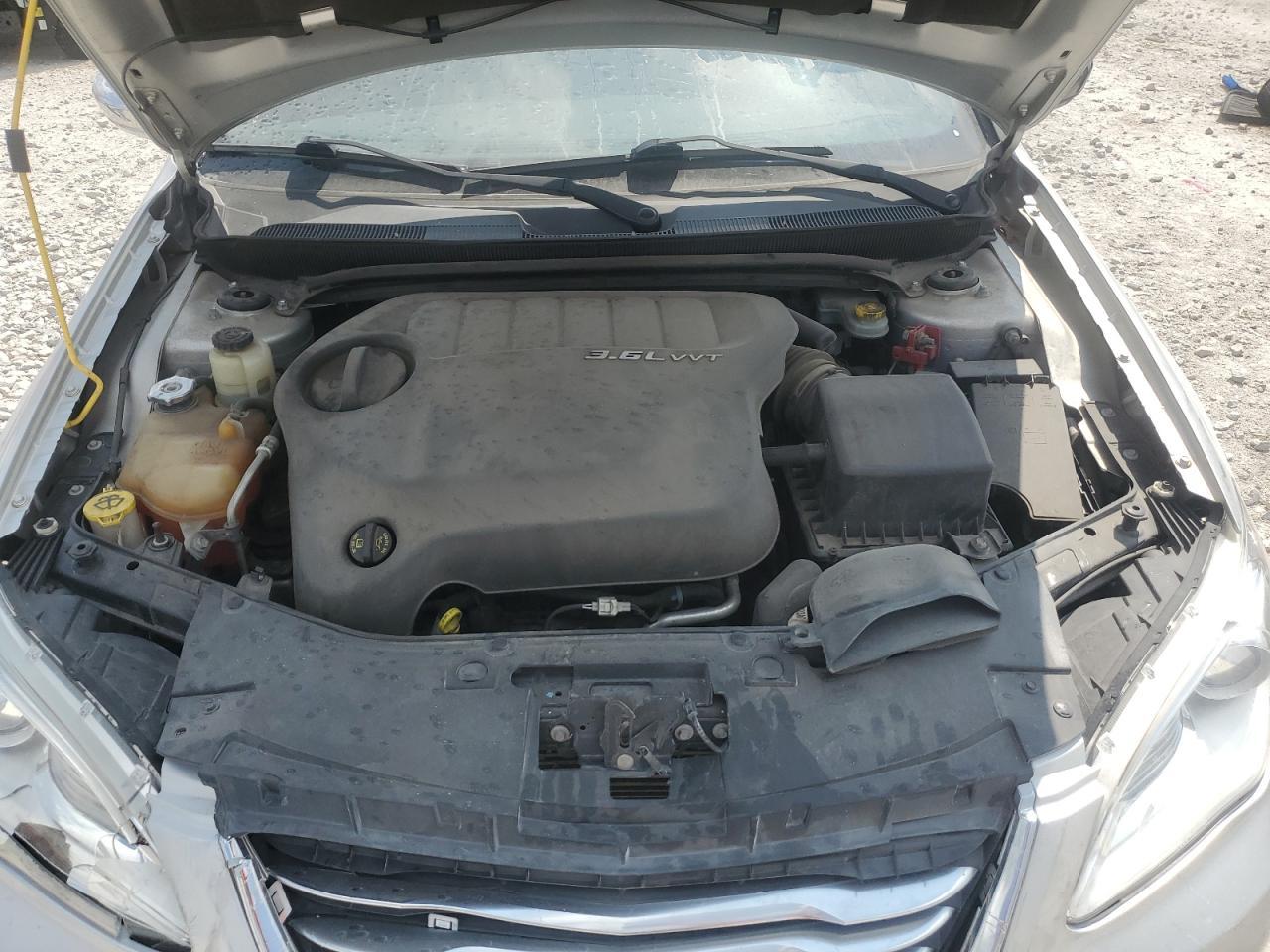 2012 CHRYSLER 200