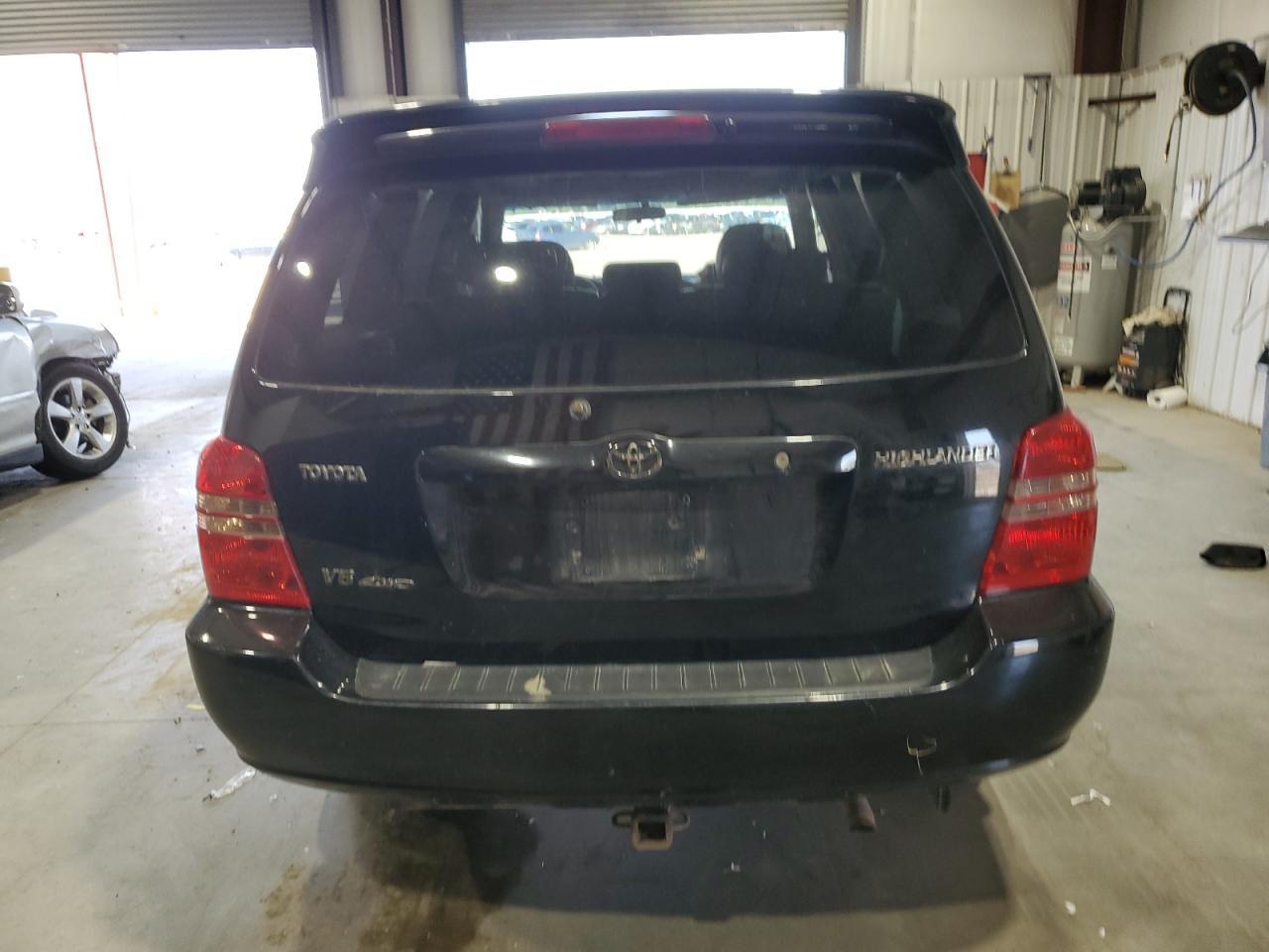 2003 TOYOTA HIGHLANDER