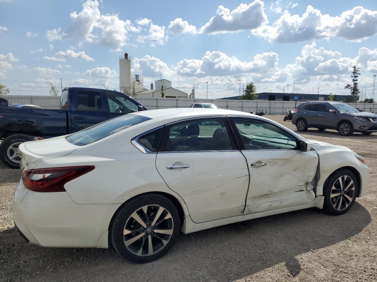 2017 NISSAN ALTIMA