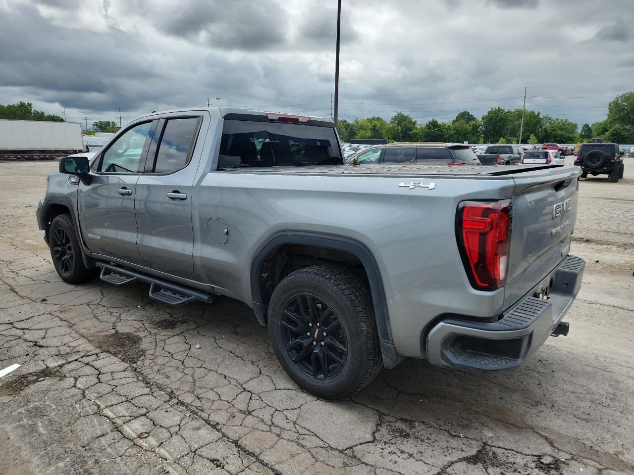 2023 GMC Sierra
