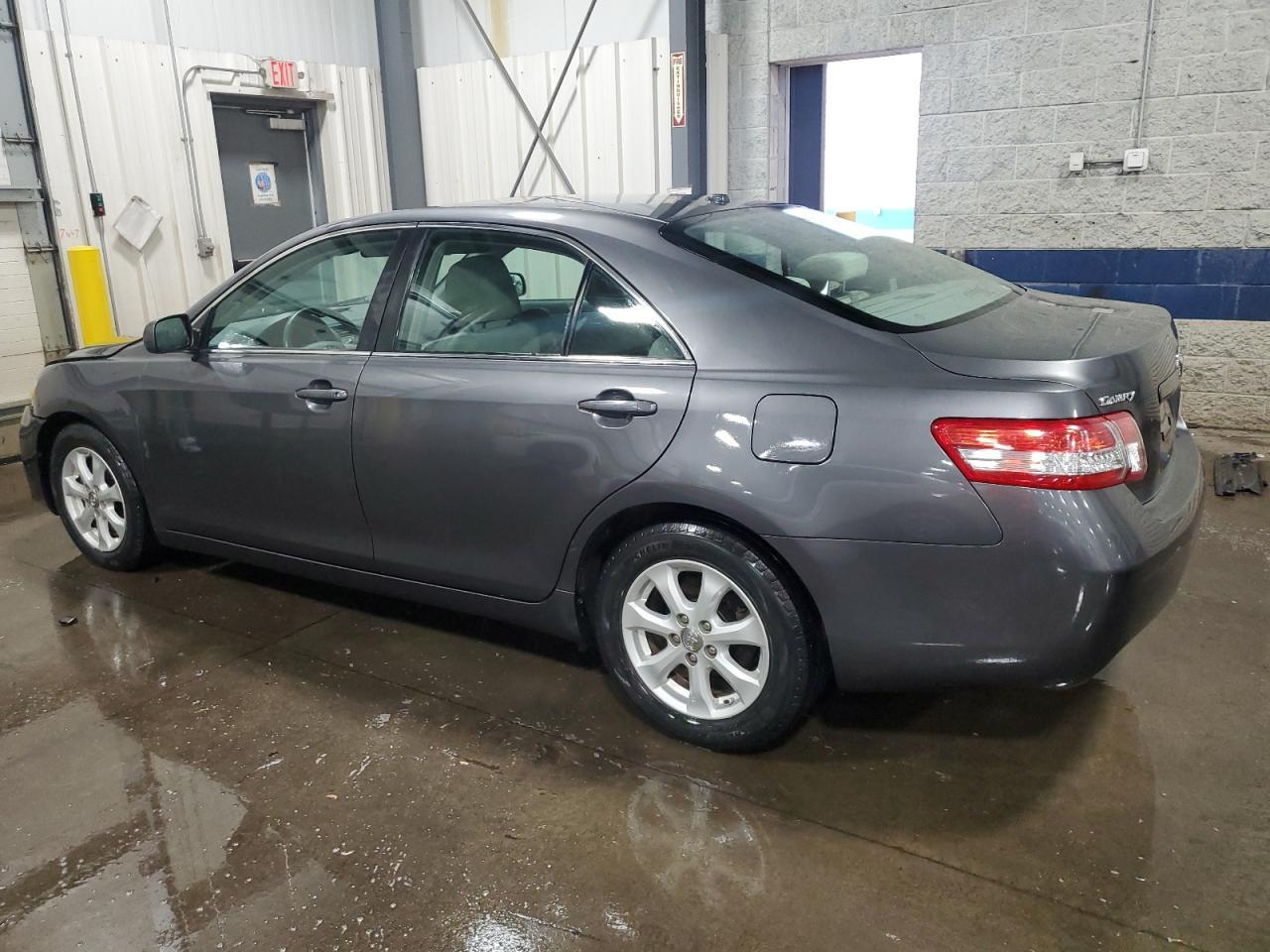 2011 TOYOTA CAMRY