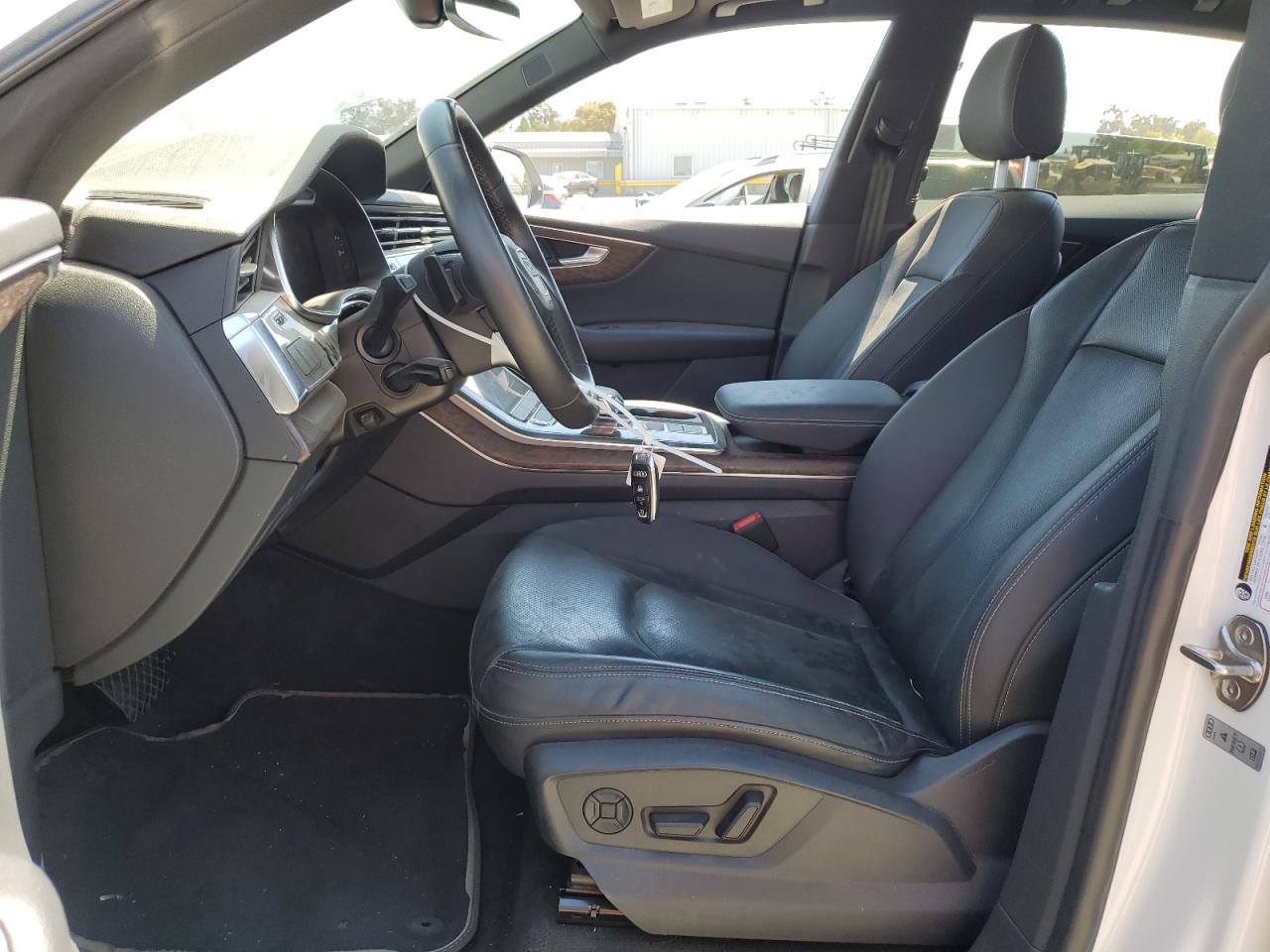 2021 AUDI Q8