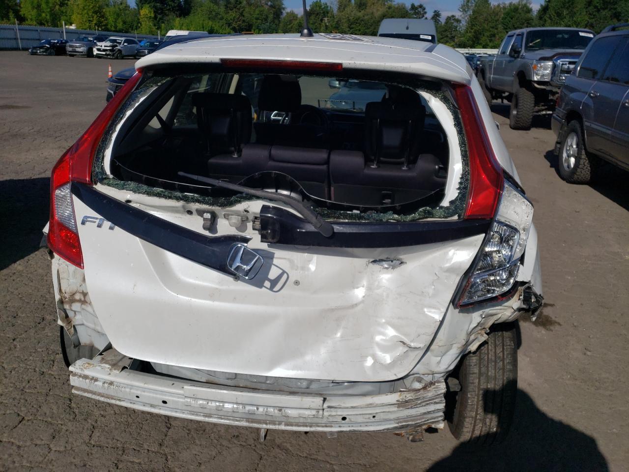 2016 HONDA FIT