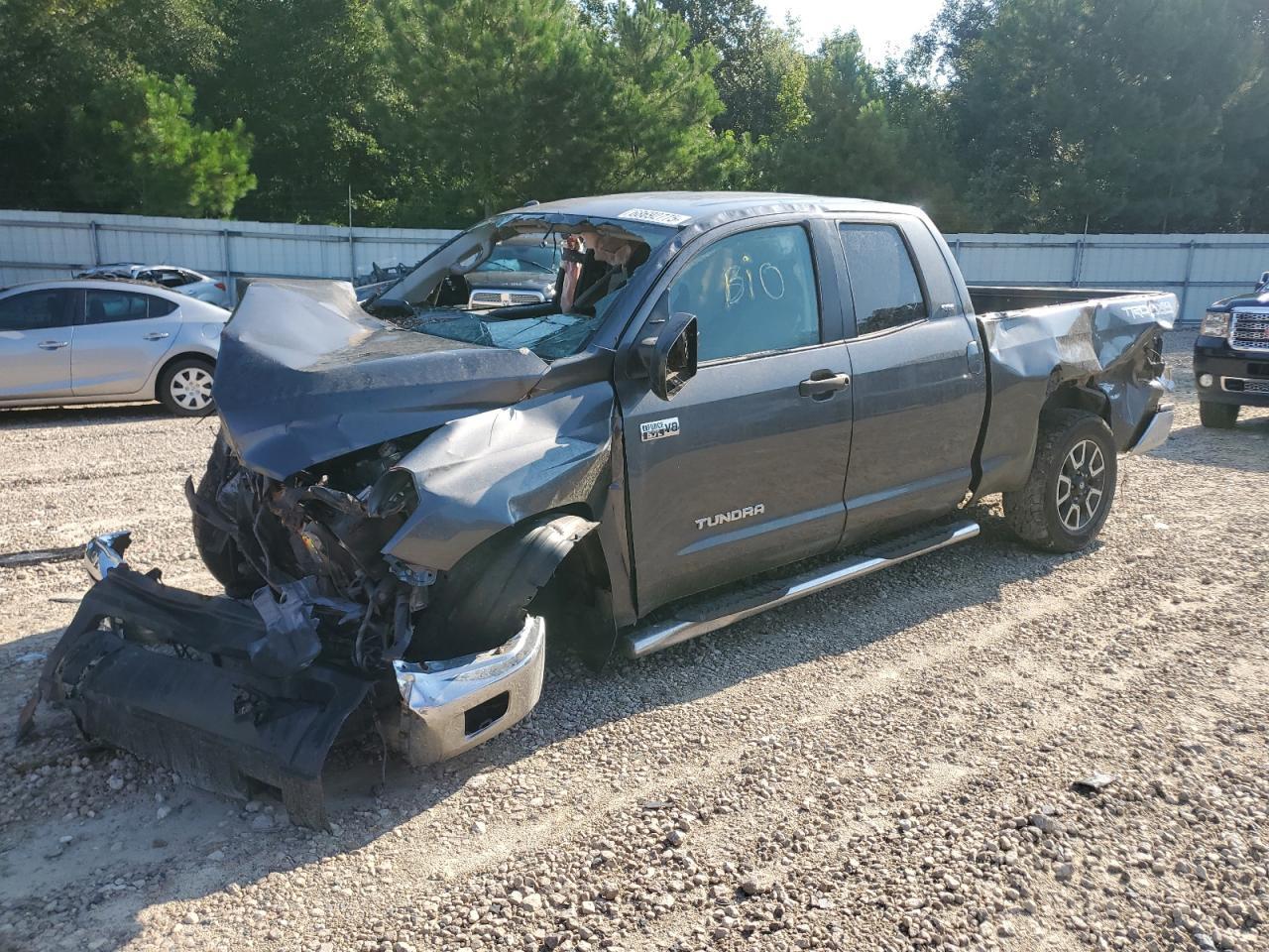 2016 TOYOTA TUNDRA