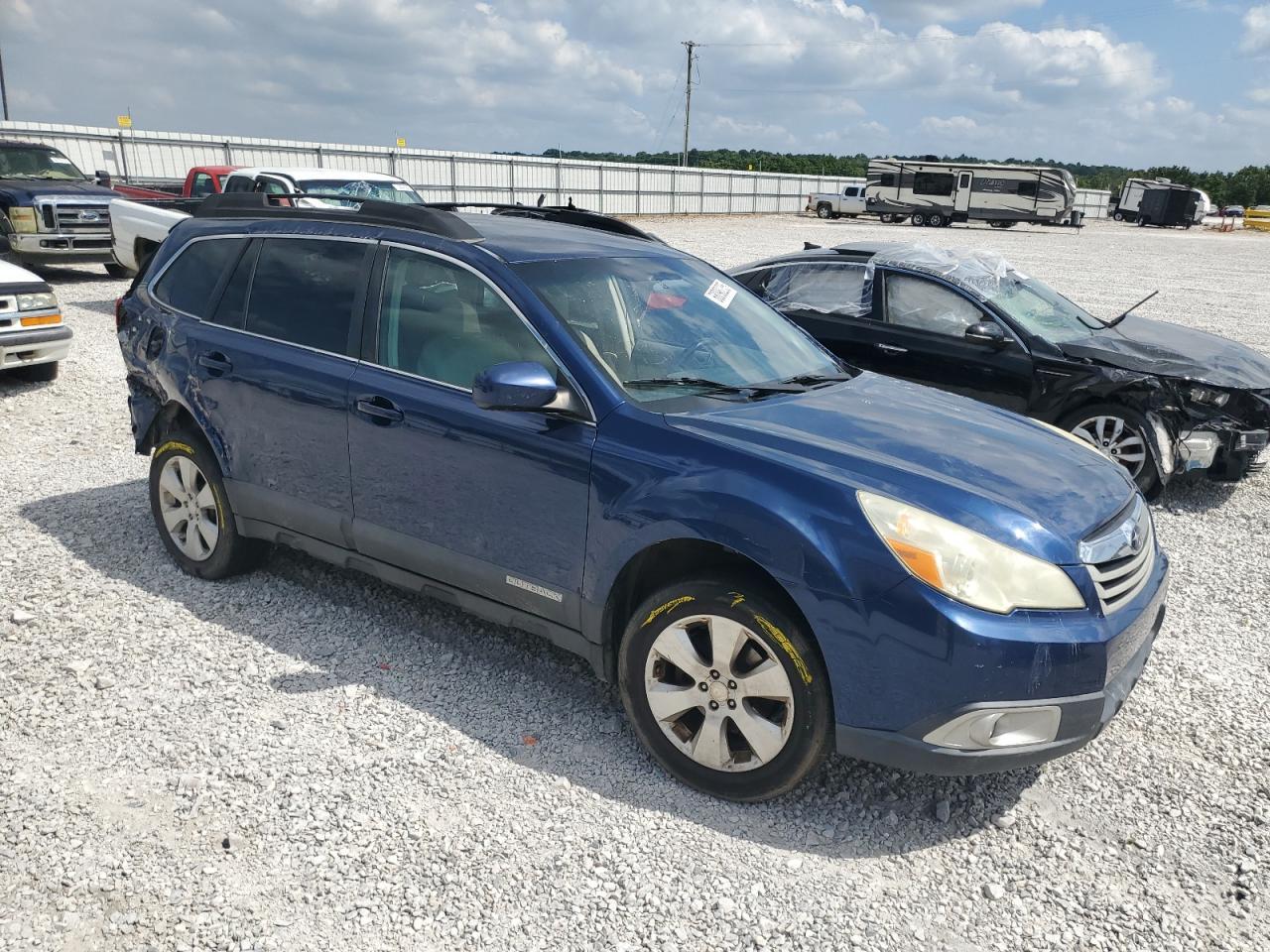 2010 SUBARU Outback