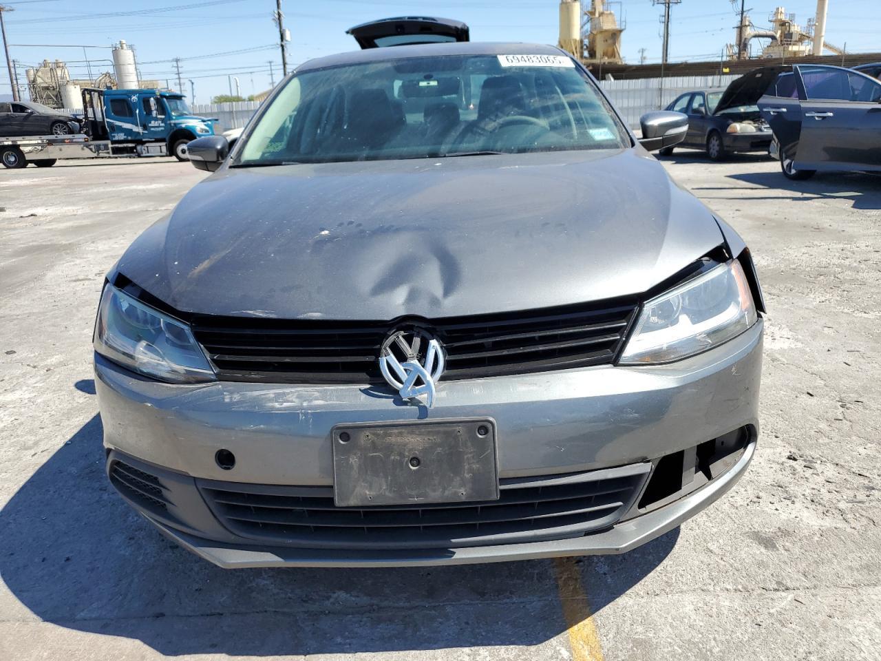 2012 VOLKSWAGEN JETTA