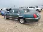 2000 LINCOLN Town Car