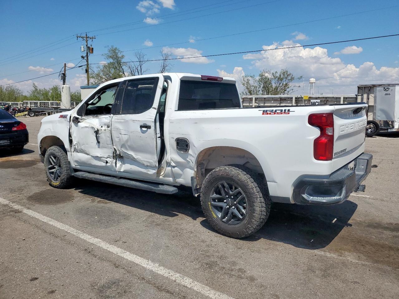 2024 CHEVROLET Silverado