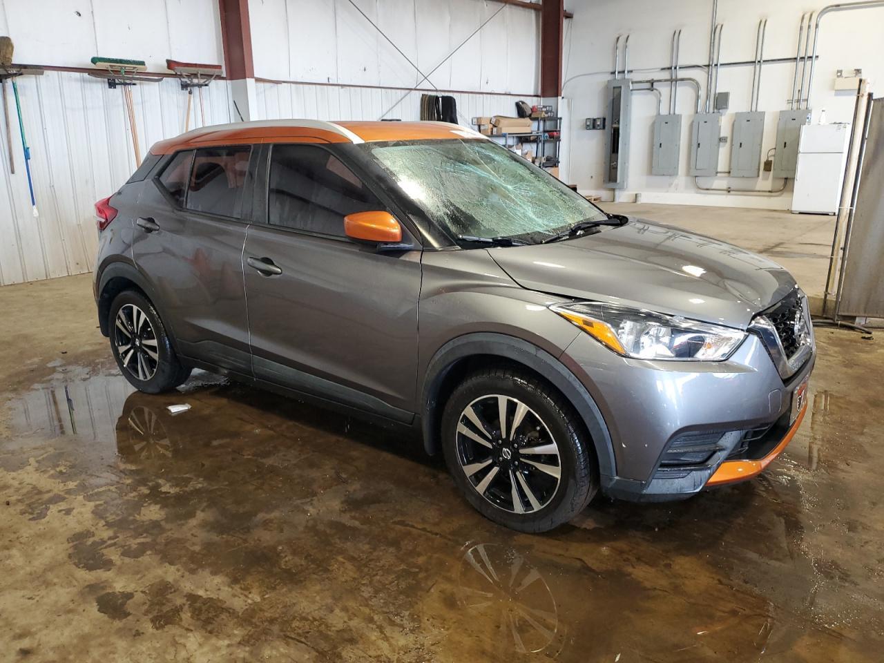 2018 NISSAN KICKS