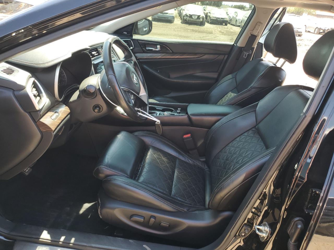 2017 NISSAN Maxima