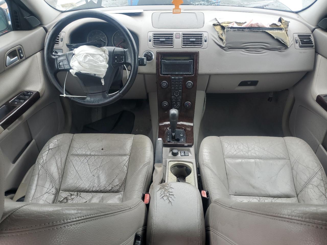 2006 VOLVO V50