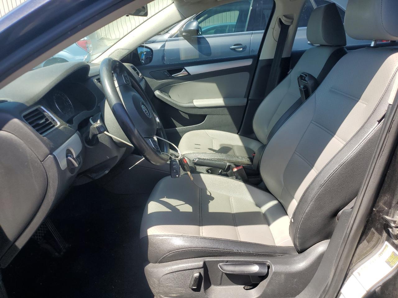 2013 VOLKSWAGEN JETTA