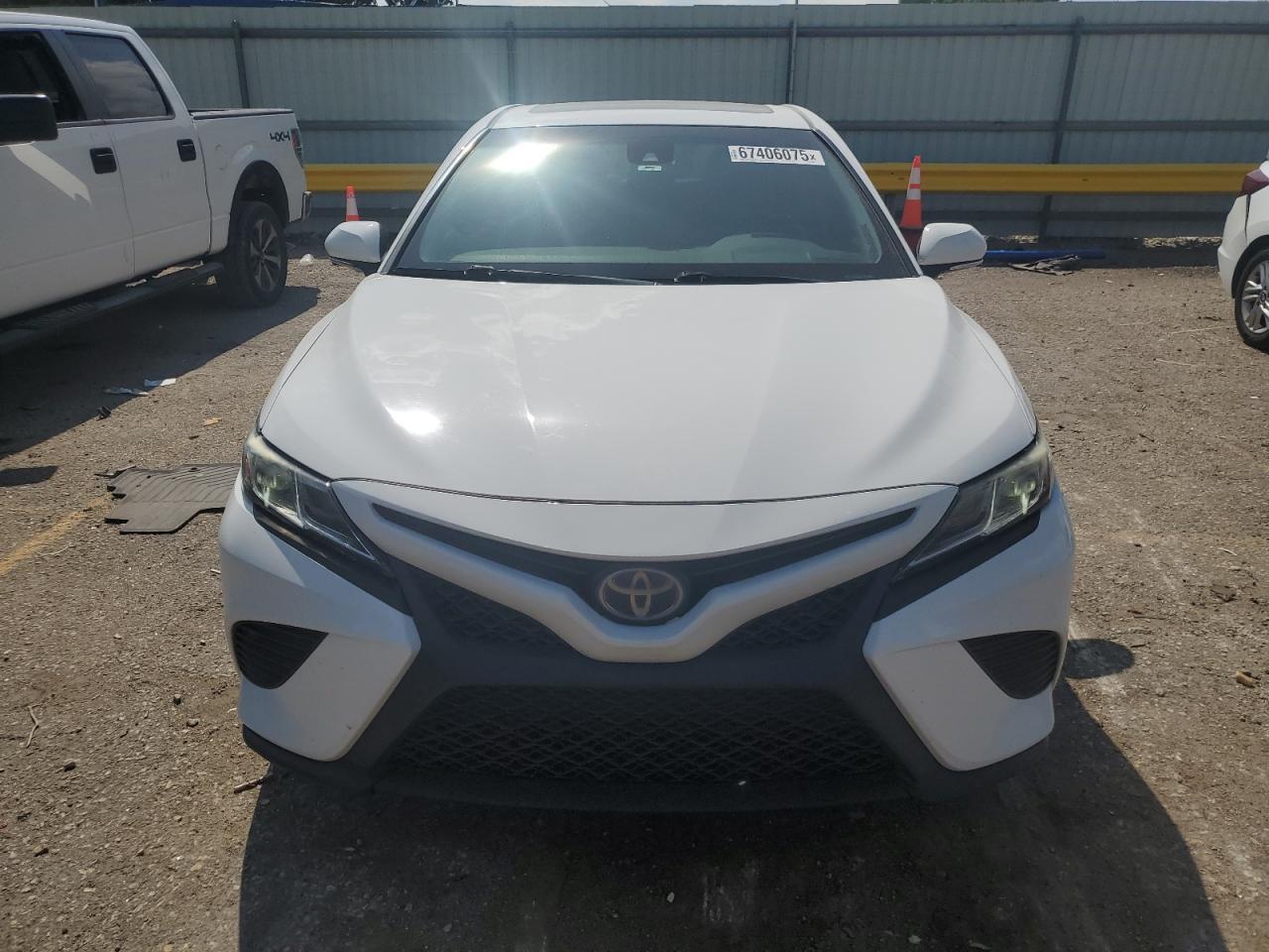 2018 TOYOTA CAMRY