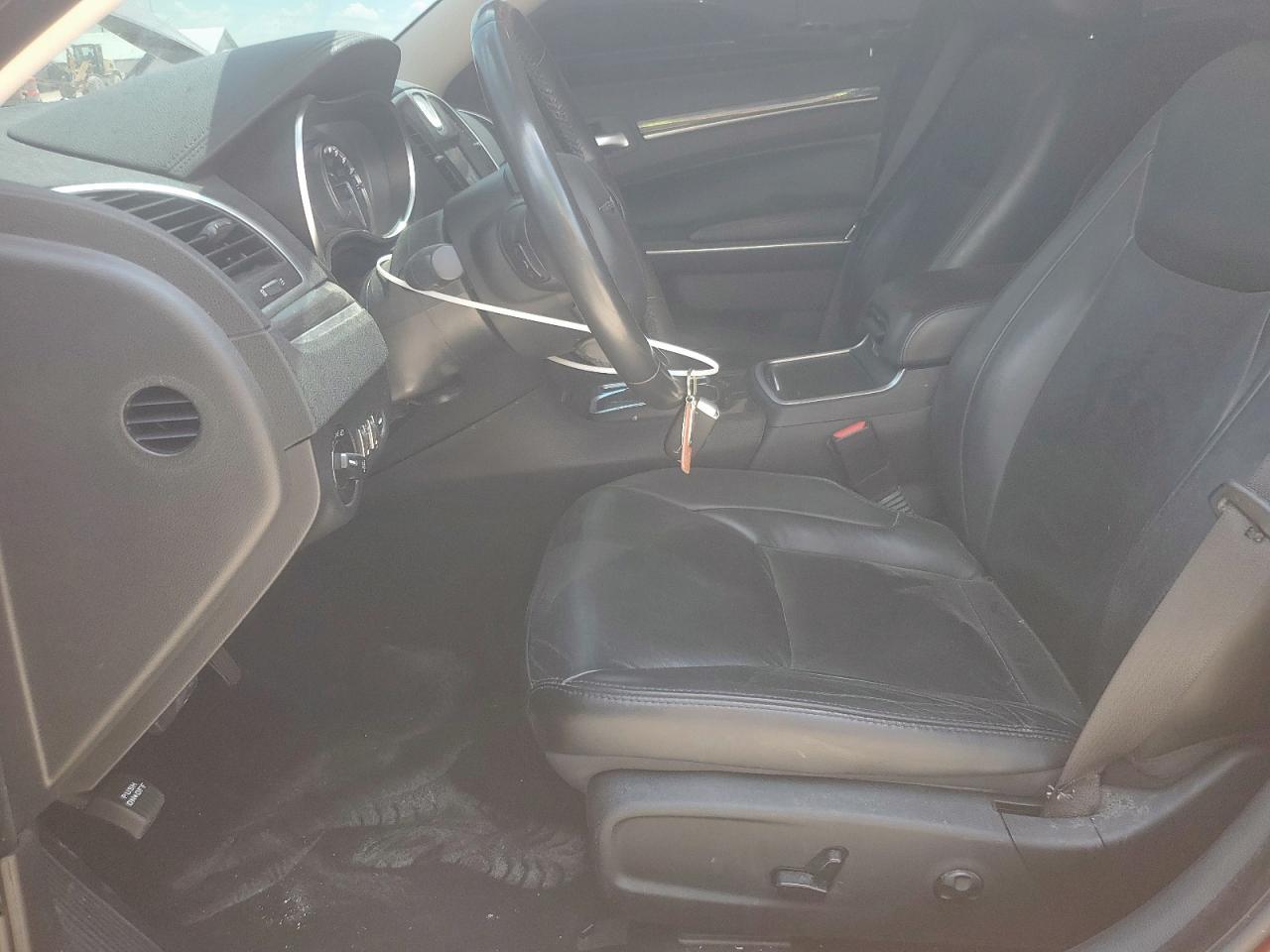 2020 CHRYSLER 300