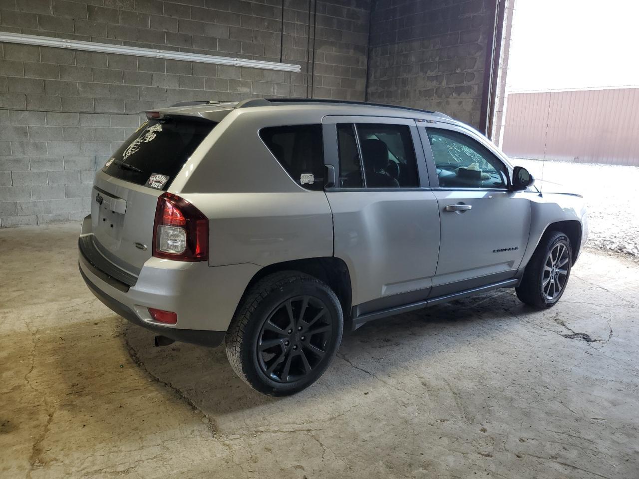 2015 JEEP Compass