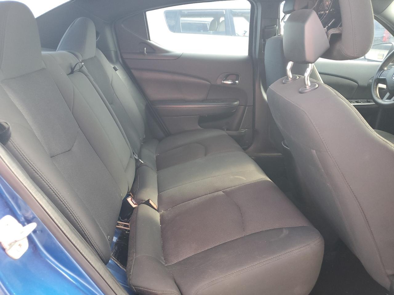 2013 DODGE Avenger