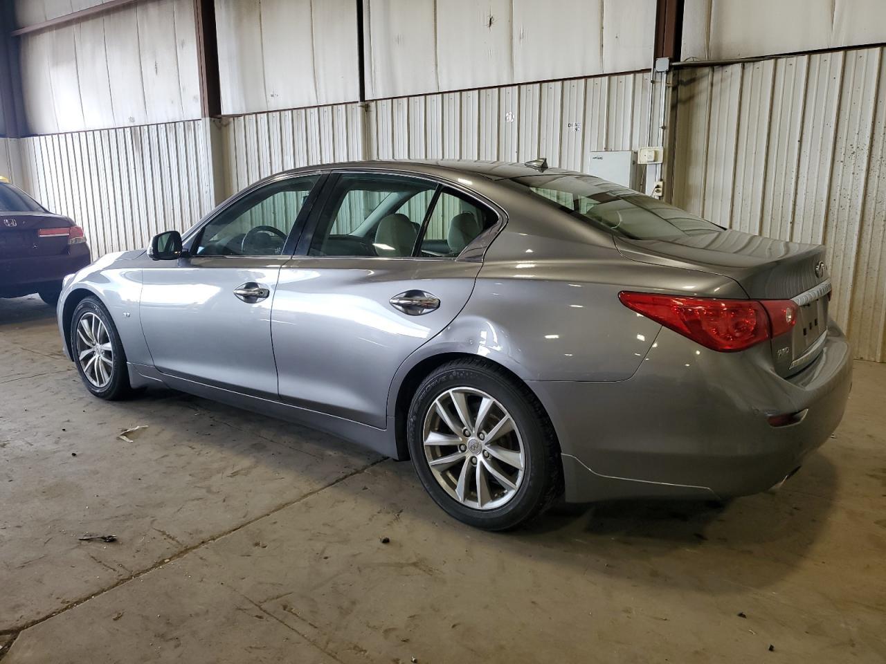 2015 INFINITI Q50