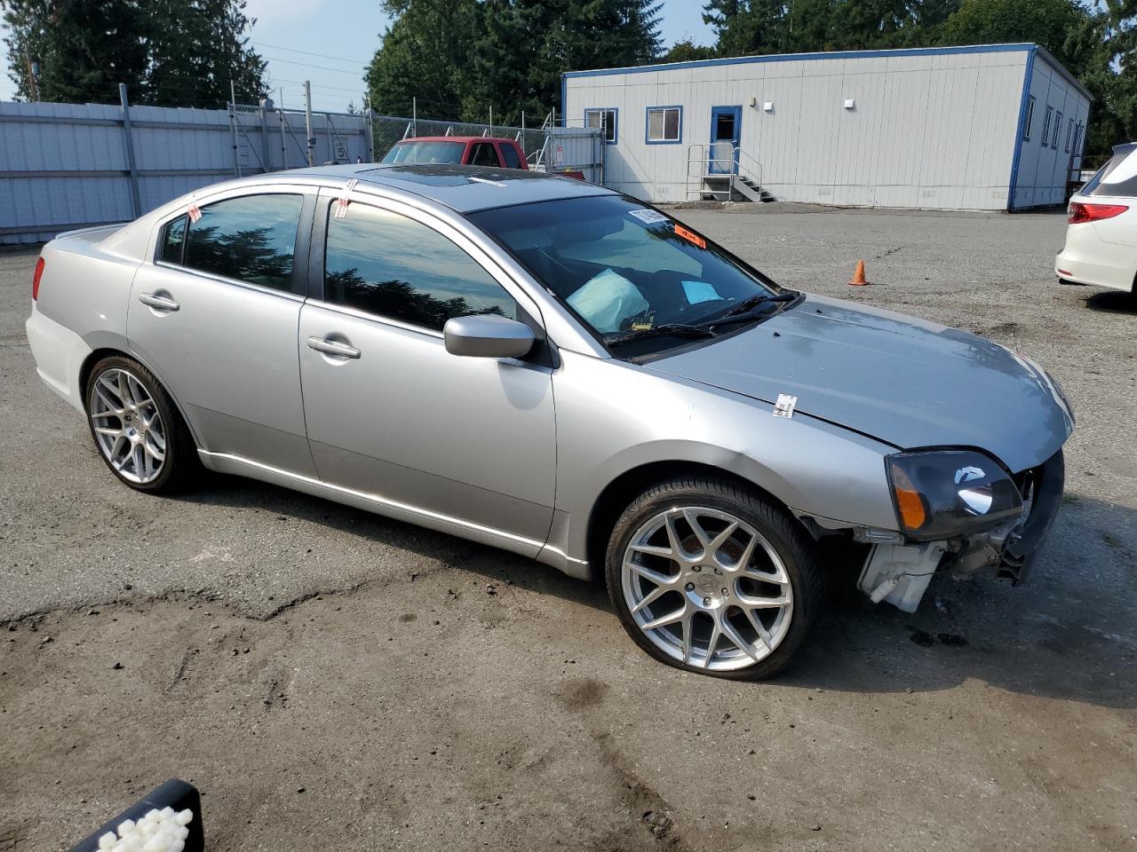 2011 MITSUBISHI Galant