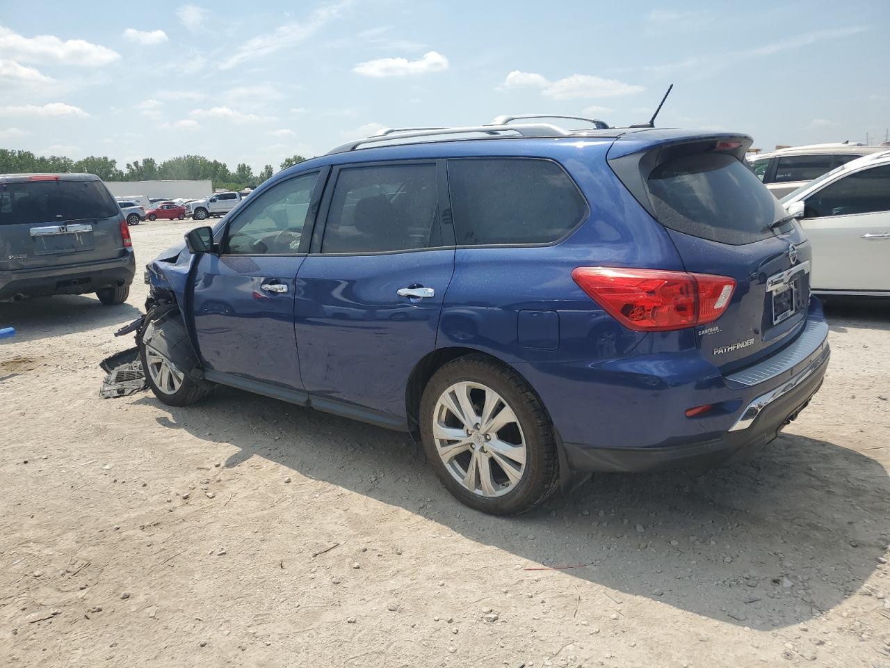 2018 NISSAN PATHFINDER