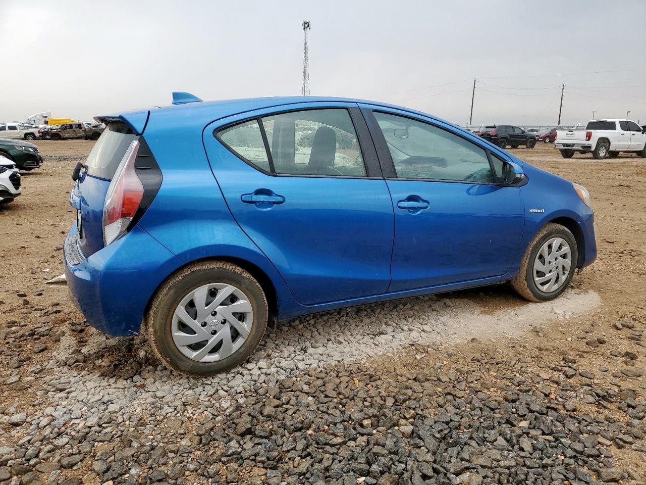 2015 TOYOTA Prius c