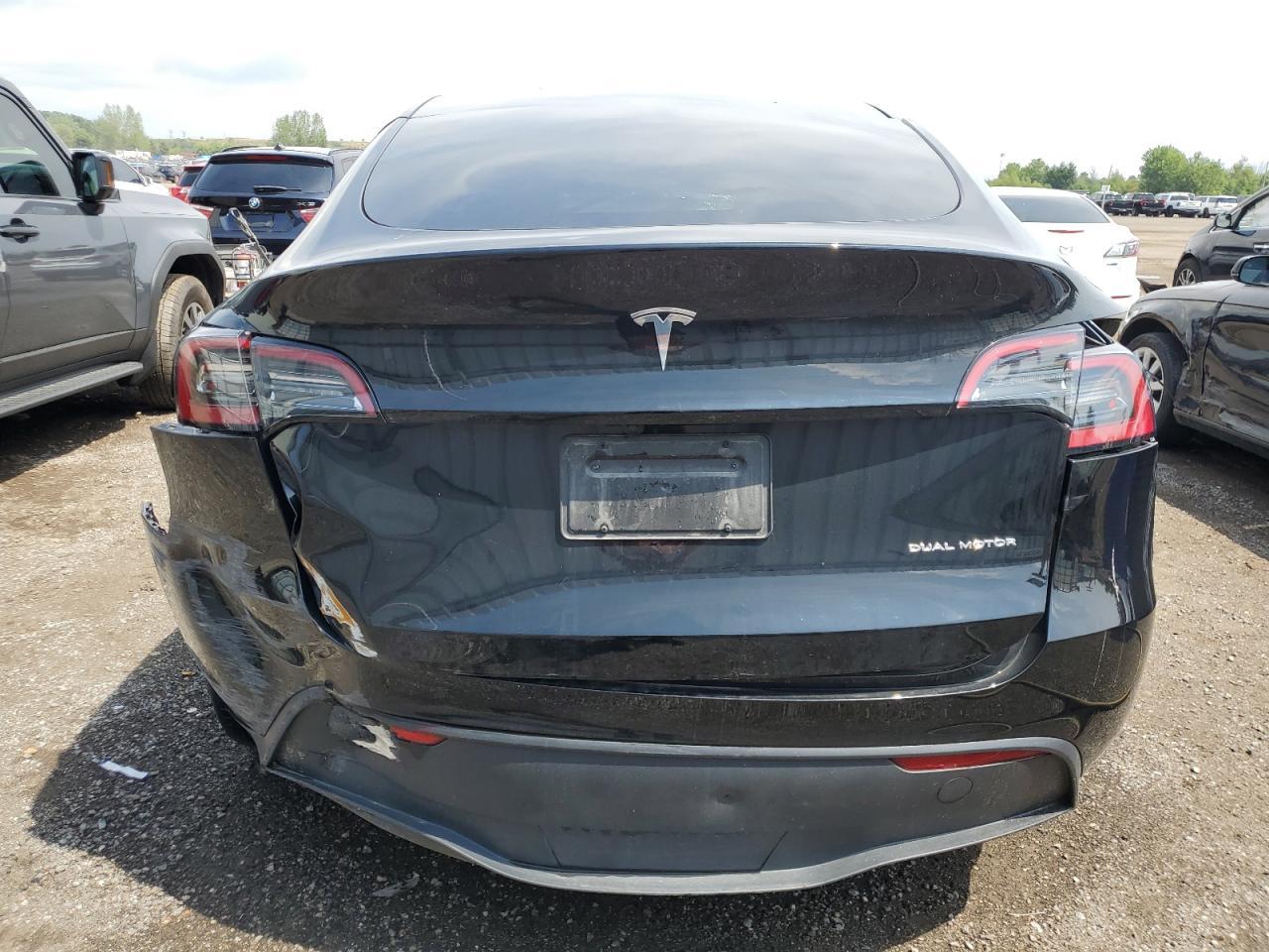 2024 TESLA MODEL Y