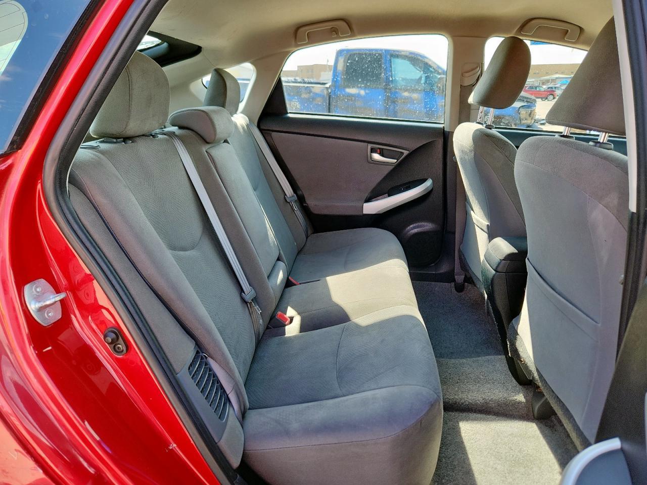 2015 TOYOTA PRIUS