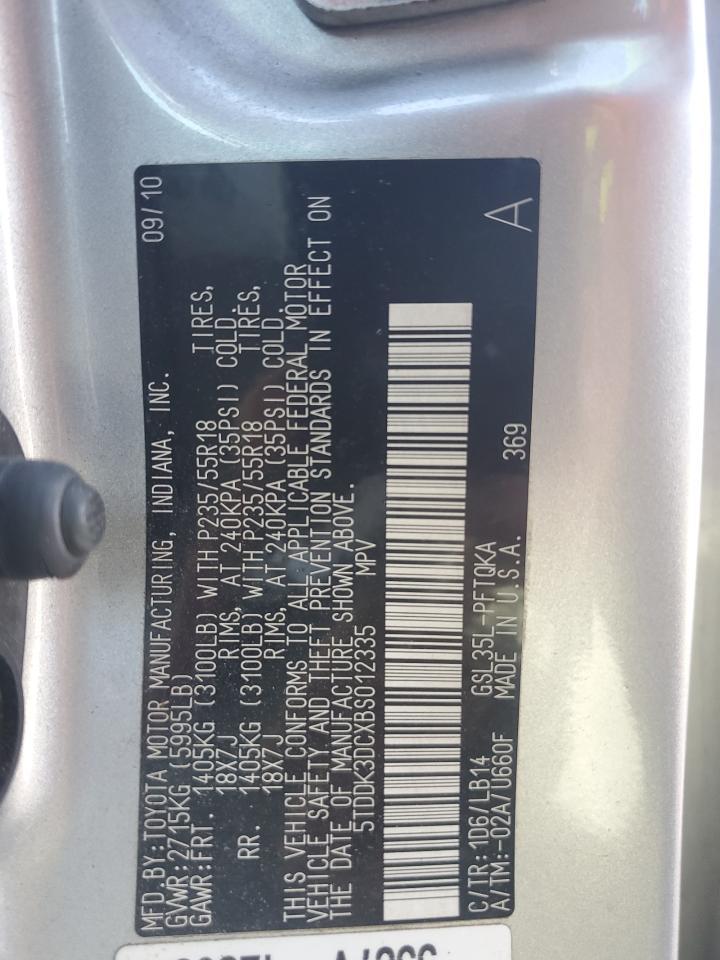 2011 TOYOTA SIENNA