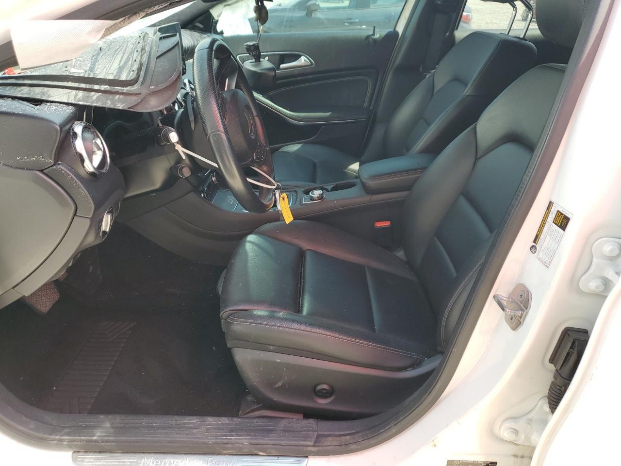 2020 MERCEDES-BENZ GLA-Class