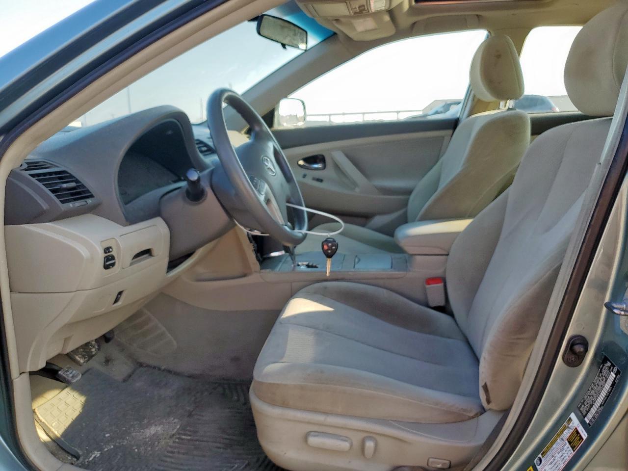 2010 TOYOTA CAMRY