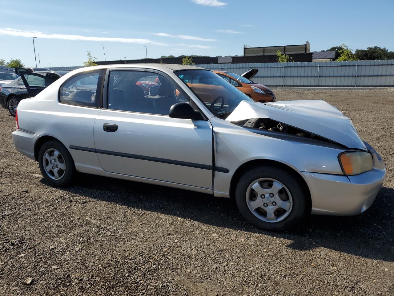 2002 HYUNDAI ACCENT