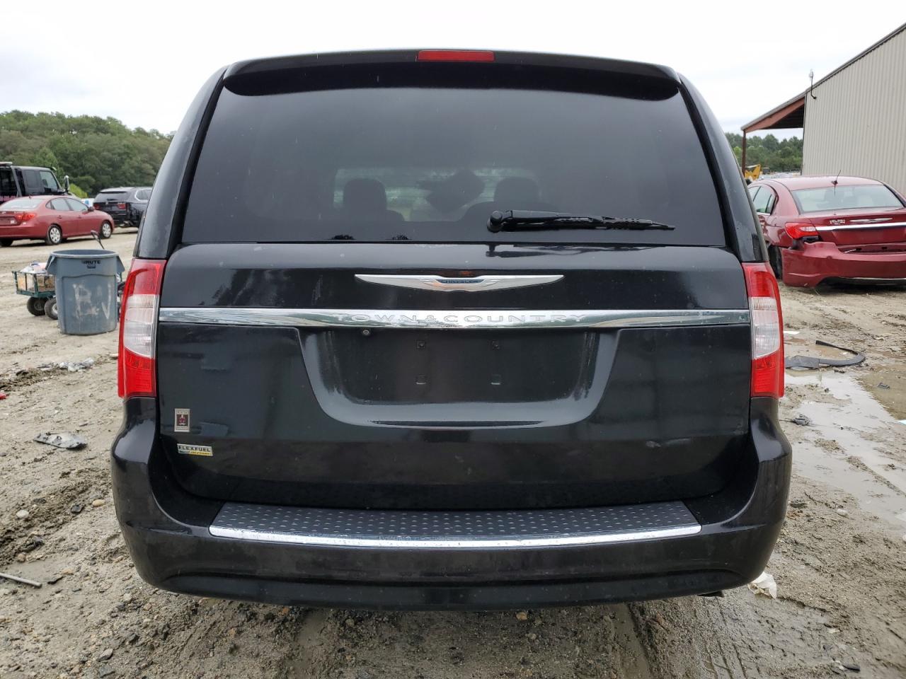 2014 CHRYSLER Town & Country