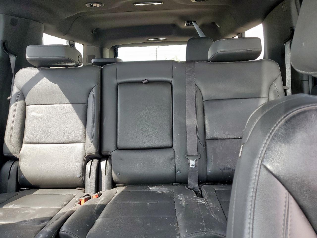 2022 CHEVROLET Suburban