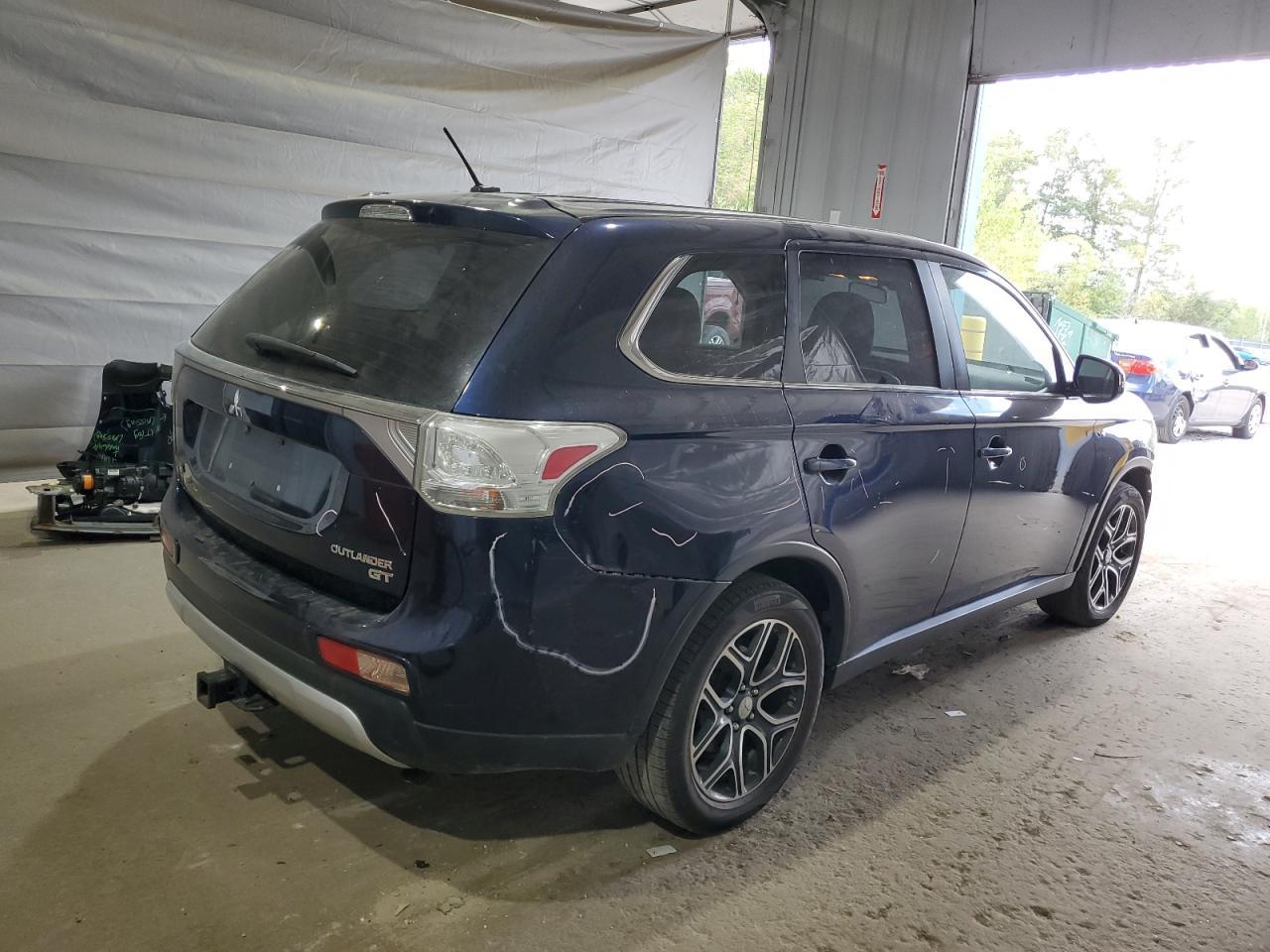 2015 MITSUBISHI outlander