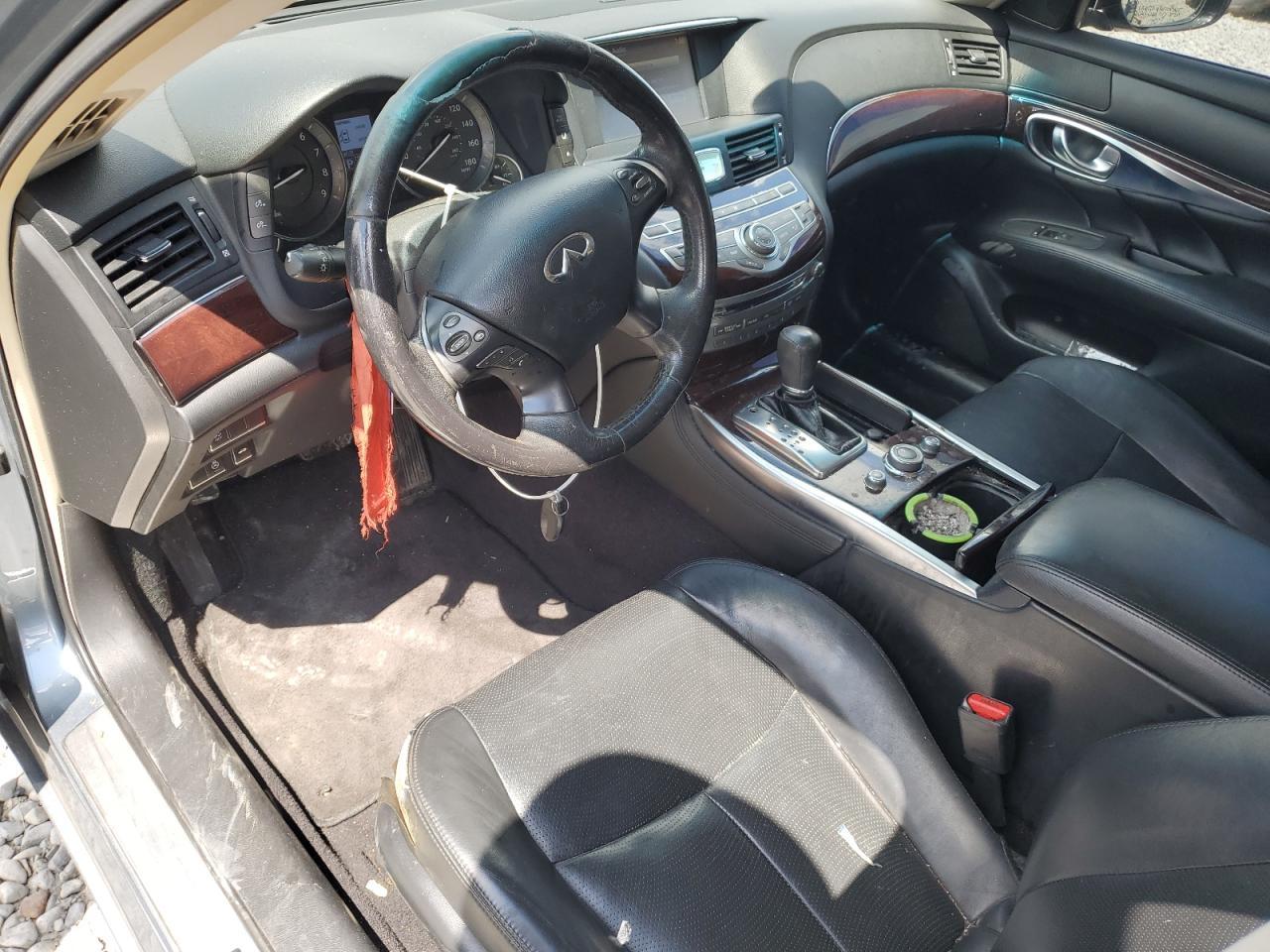 2016 INFINITI Q70