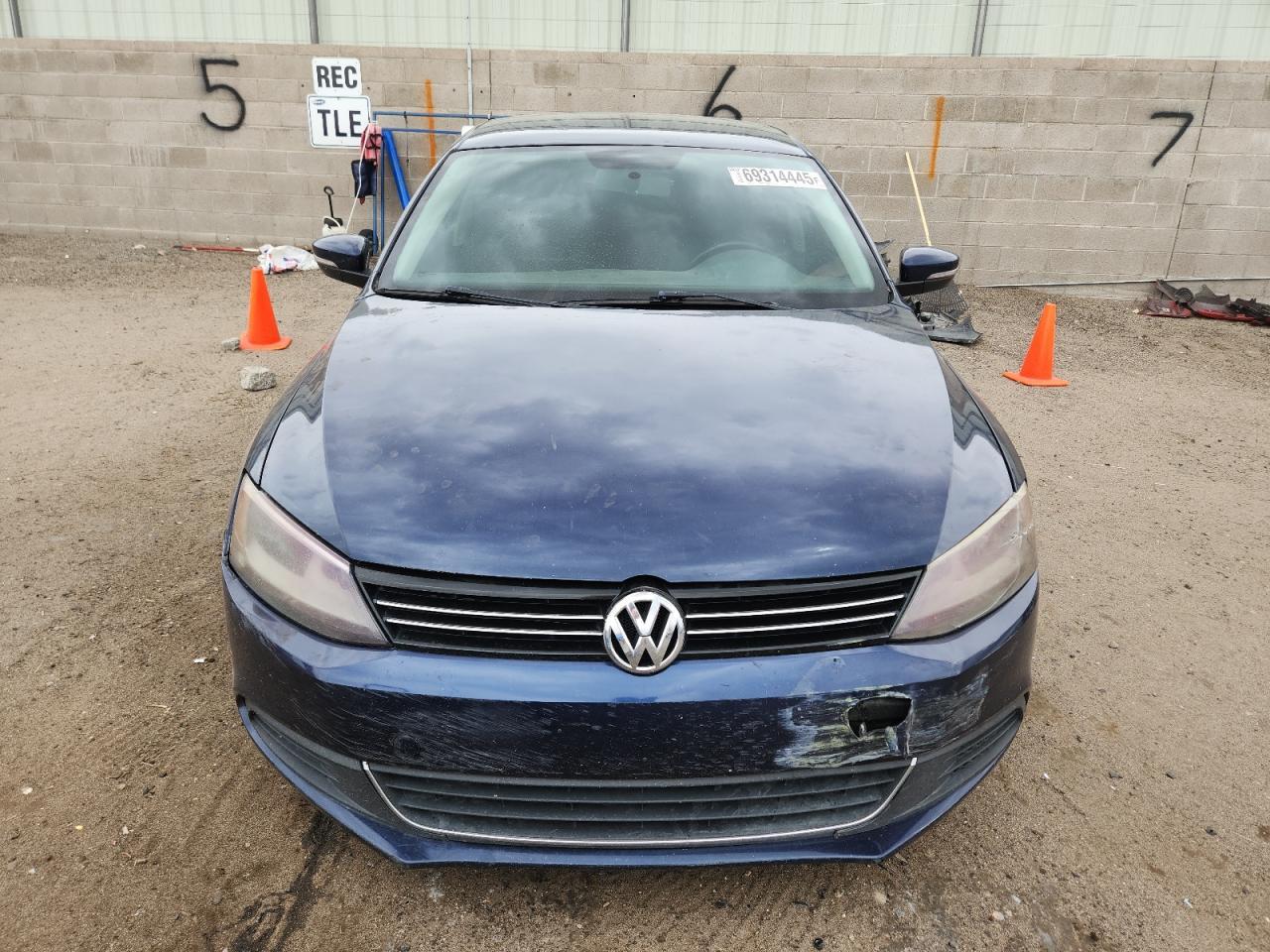 2013 VOLKSWAGEN JETTA