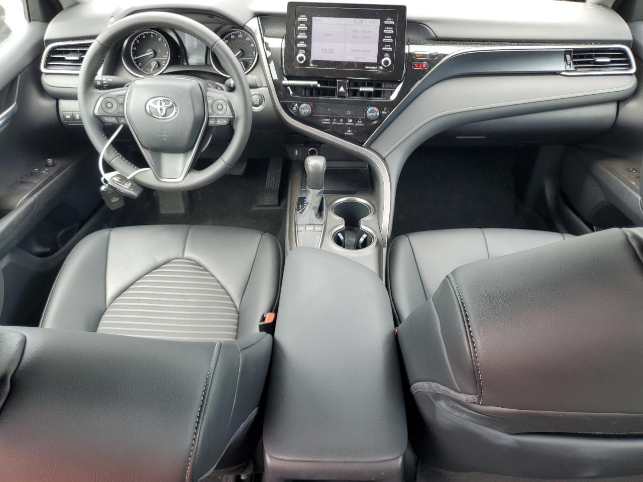 2022 TOYOTA CAMRY