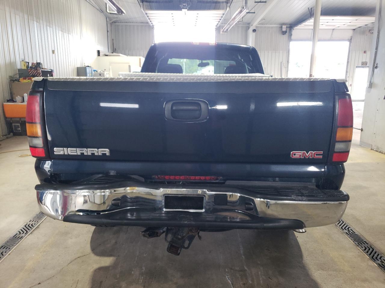 2005 GMC Sierra