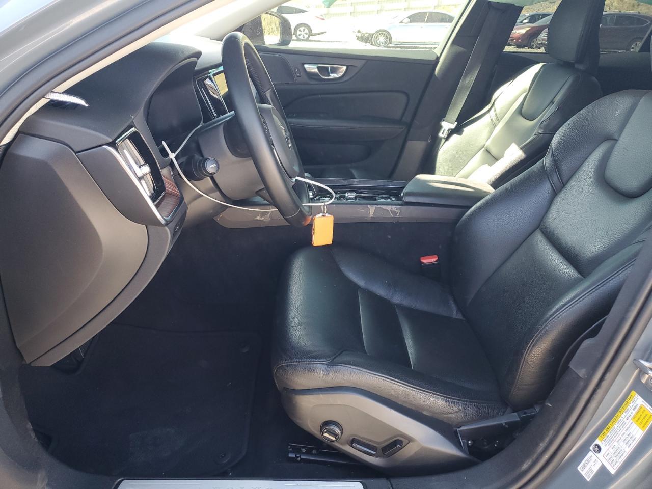 2024 VOLVO S60