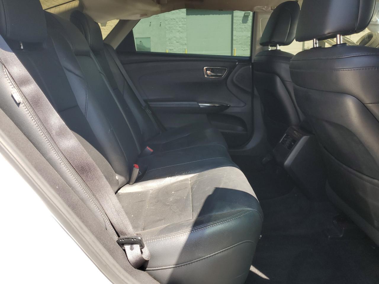 2014 TOYOTA Avalon