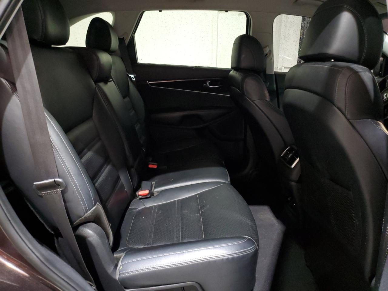 2017 KIA SORENTO